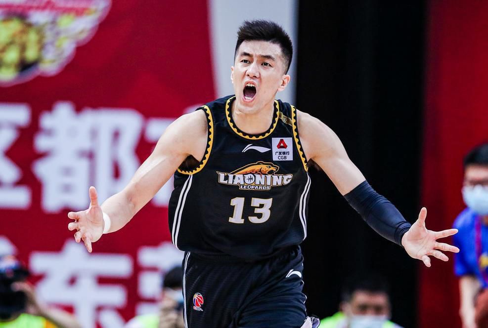全场比赛结束，阿森纳2-1狼队。